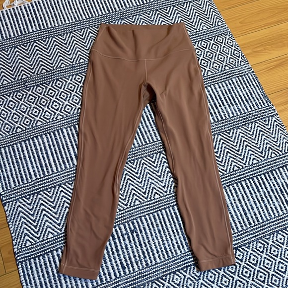 Lululemon Align HR pant 25” / size 8 - Picture 6 of 10